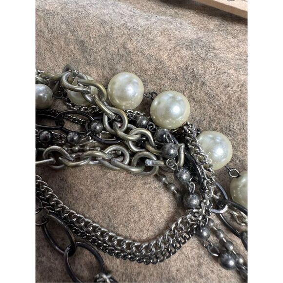 Stunning adjustable Vintage Black Silver Metal Faux Pearl Multichain Necklace 18 - Picture 7 of 8
